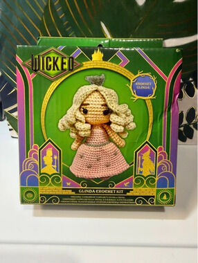 Wicked Glinda Crochet Kit DIY Amigurumi Craft Kit NIB